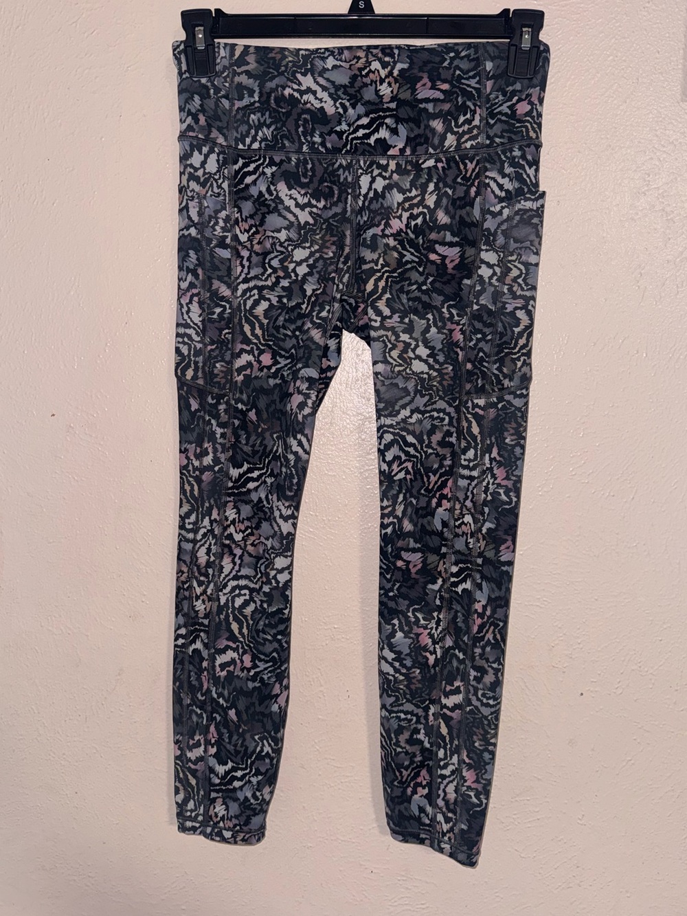 Athleta Leggings in Black, Gray & Pink